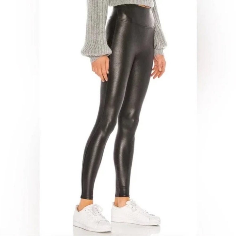 Spanx Faux Leather Shape Leggings NWT black medium compression